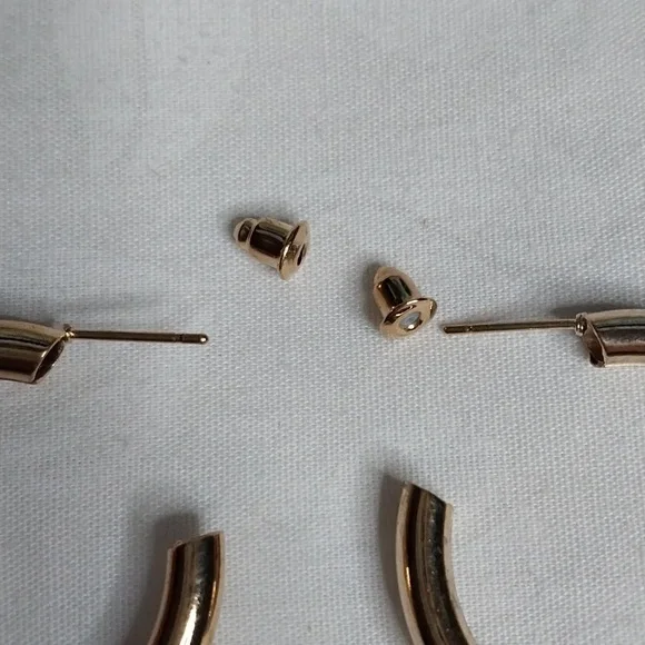 Pierced gold tone hollow hoop earrings - Picture 10 of 10